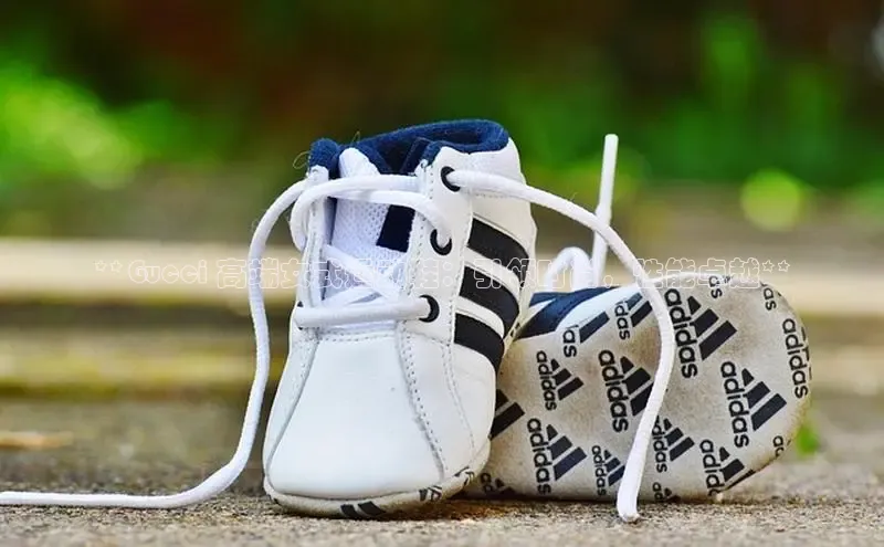 米兰app官方app下载网易**Gucci 高端女式运动鞋：引领时尚，性能卓越**