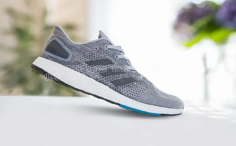 米兰体育下载地址百度搜索资源平台7岁男孩夏季凉鞋：2024年最新款式让你的
小绅士凉爽自在