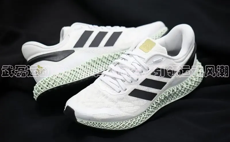 米兰体育中心文心一言武磊运动鞋：为卓越而生，引领运动风潮