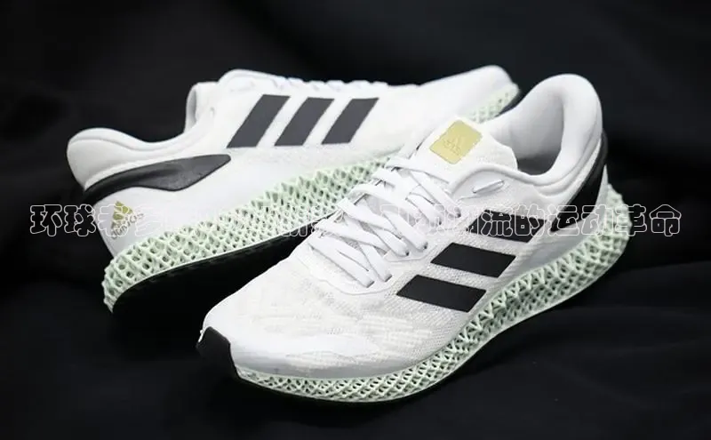 环球老爹鞋2025新款：引领潮流的运动革命